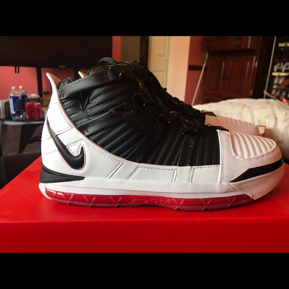 Zoom lebron 3